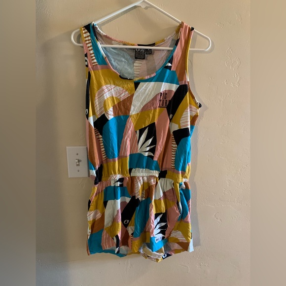 Romper. - Picture 3 of 6